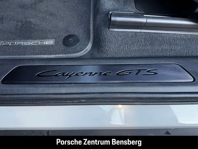 Porsche Cayenne GTS