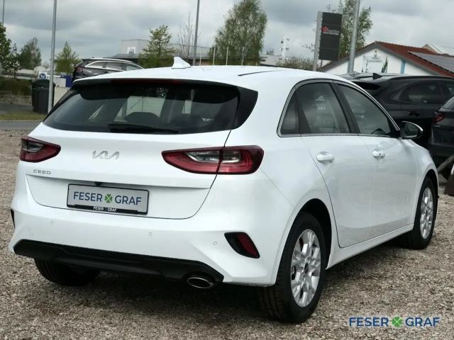 Kia Ceed 1.0T 100 ULTIMATE Navi Tempomat Sitzhzg PDC