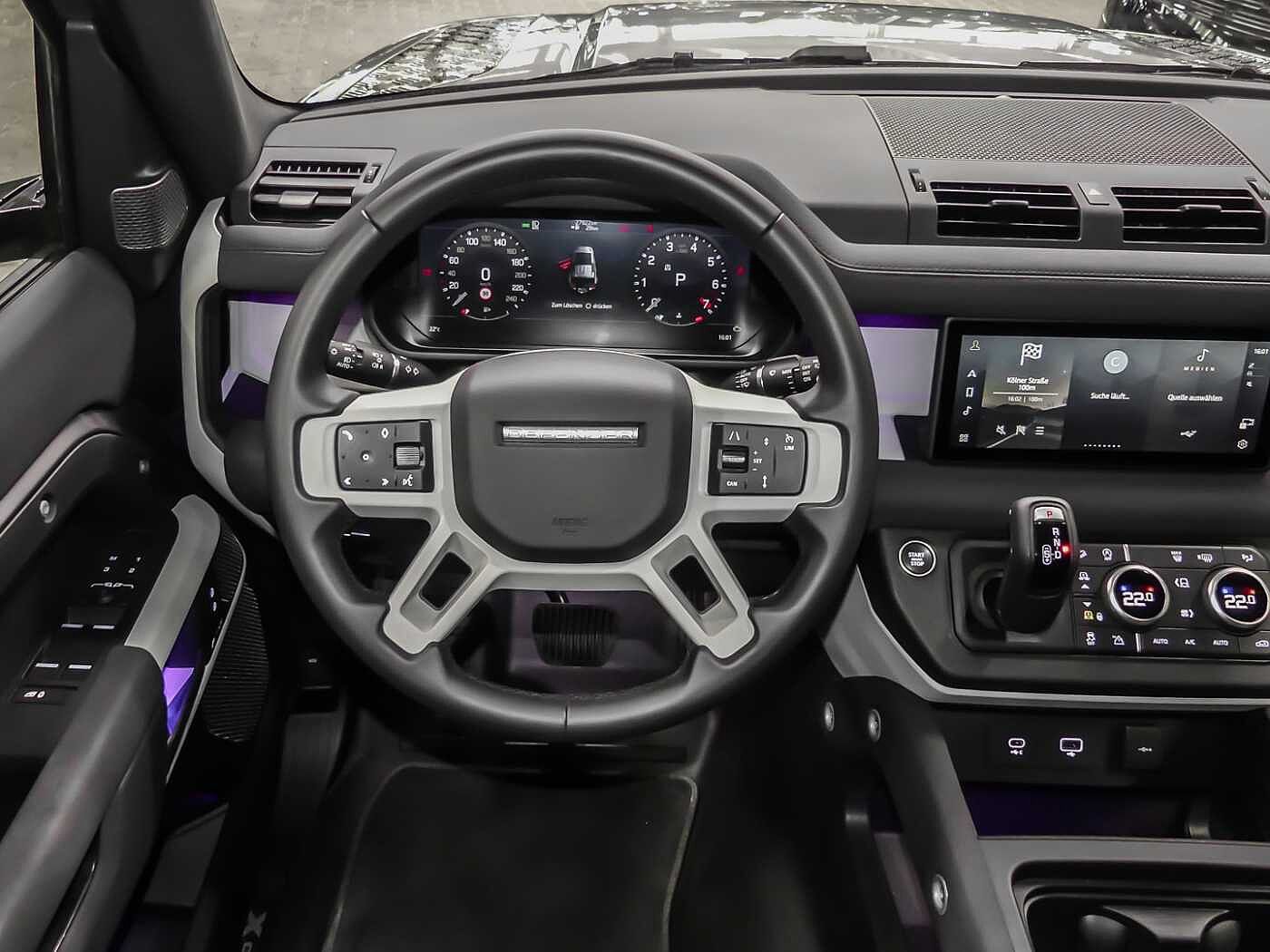 Land Rover Defender 110 Dynamic SE