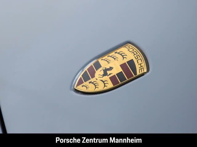 Porsche 992 4 Coupé GTS Targa