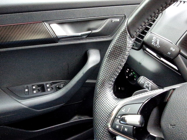 Skoda Karoq 2.0 TSI 4x4 Sportline