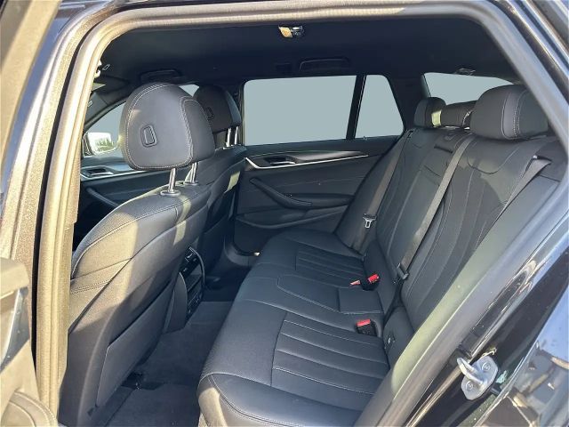 BMW 520 520d M-Sport Touring xDrive