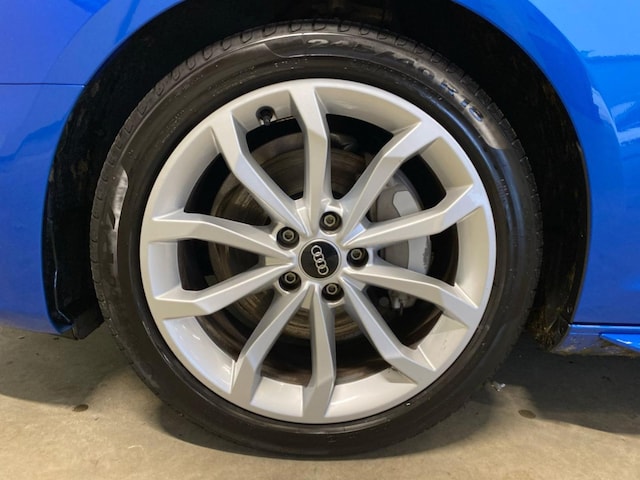 Audi A4 40 TDI Avant Quattro S-Line S-Tronic