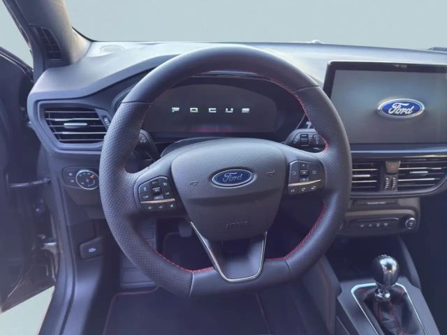 Ford Focus EcoBoost ST Line Wagon