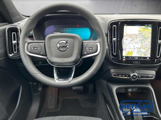 Volvo XC40 AWD Plus Recharge Twin Engine