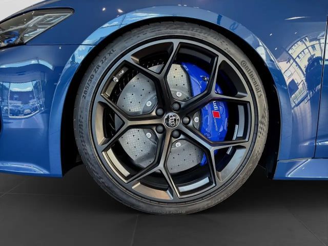 Audi RS6 Avant Performance Quattro