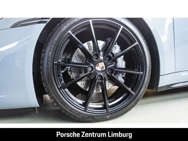 Porsche 992 Cabrio Carrera