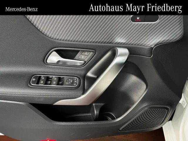 Mercedes-Benz A 200 Progressive