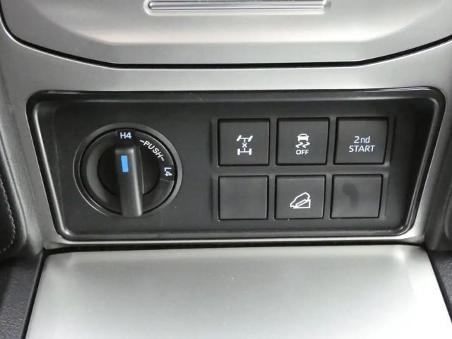 Toyota Land Cruiser 2.8 "Executive" #4WD #AHK #LEDER #JBL #SHZ