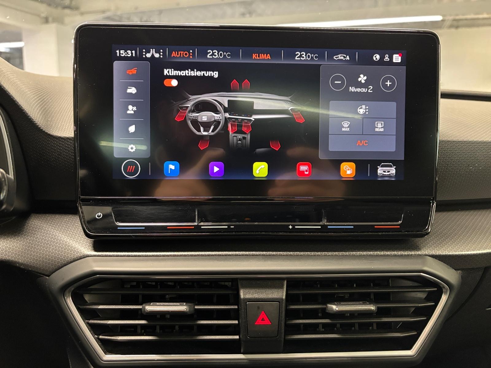 Seat Leon 2.0 TDI DSG Sportstourer Style