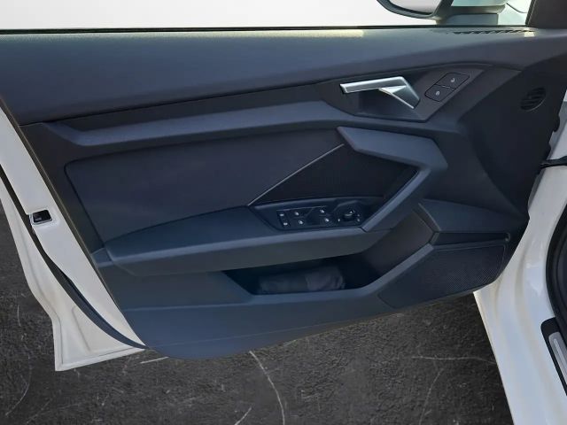 Audi A3 30 TFSI Sedan Sportback