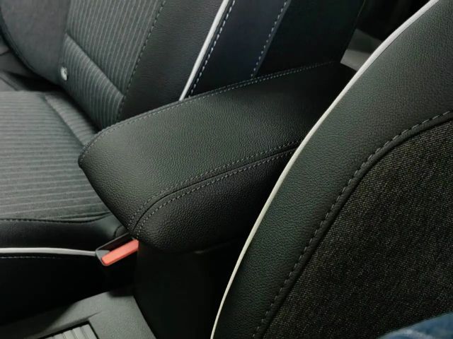 Mitsubishi Colt PLUS 1,0 LED Sitzheiz Lenkradheiz Kamera