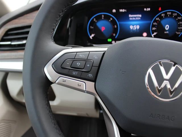 Volkswagen Multivan Style T7