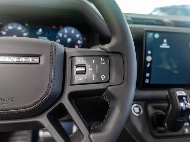 Land Rover Defender 110