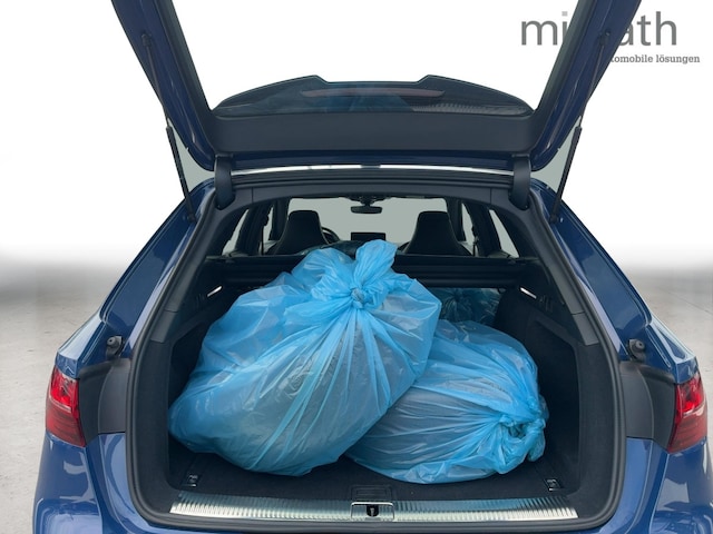 Audi RS4 Avant Quattro