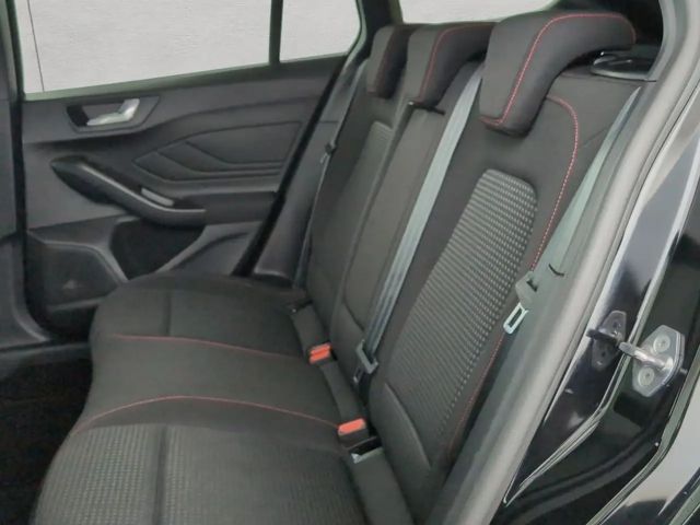 Ford Focus EcoBoost ST Line Wagon