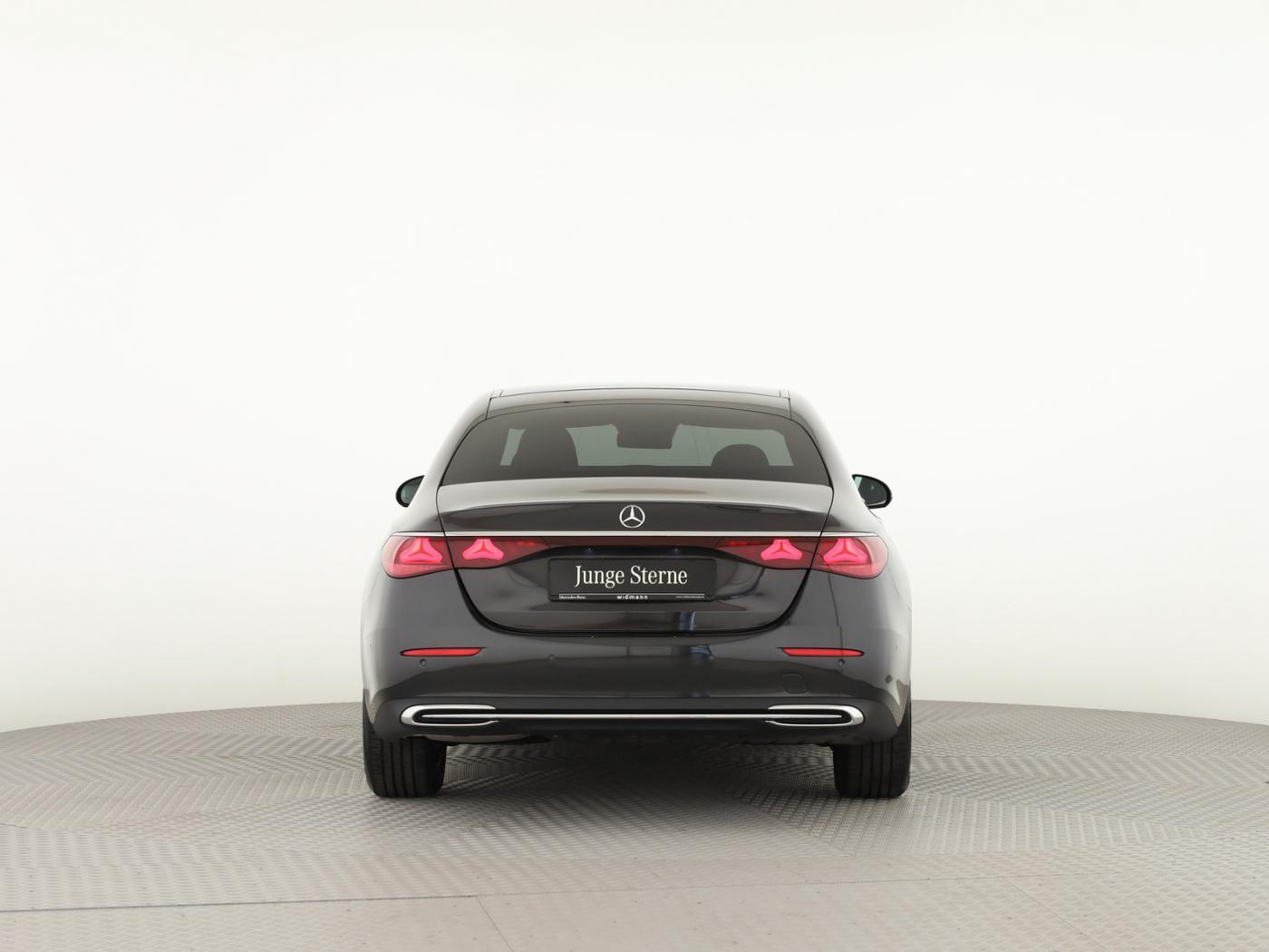 Mercedes-Benz E 200 AVANTGARDE Premium Sedan