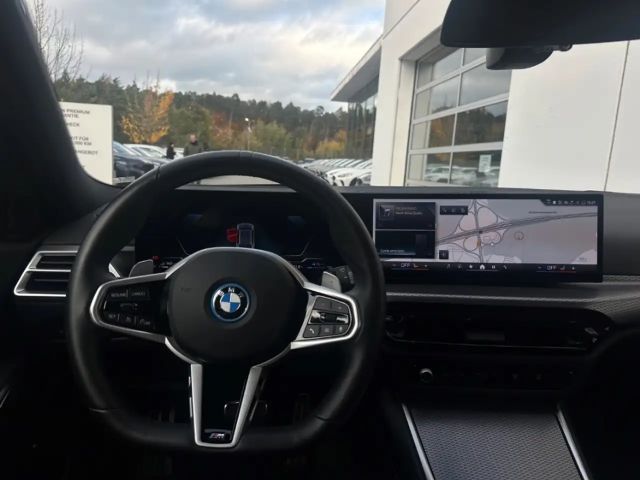 BMW 330 330e M-Sport Touring