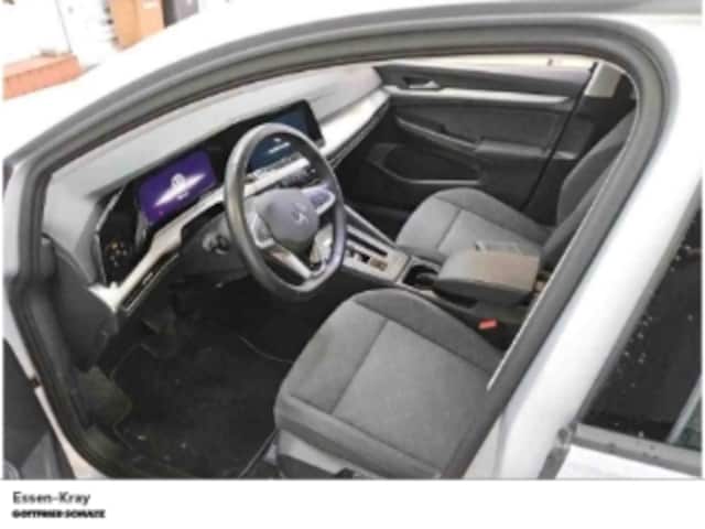 Volkswagen Golf 1.5 eTSI DSG Life Variant