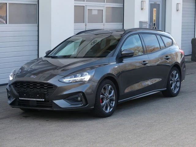 Ford Focus ST Line Wagon