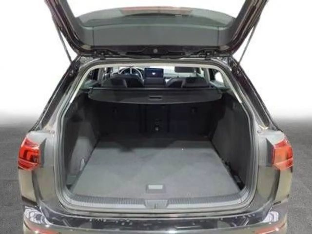 Volkswagen Golf 1.5 eTSI Golf VIII Variant