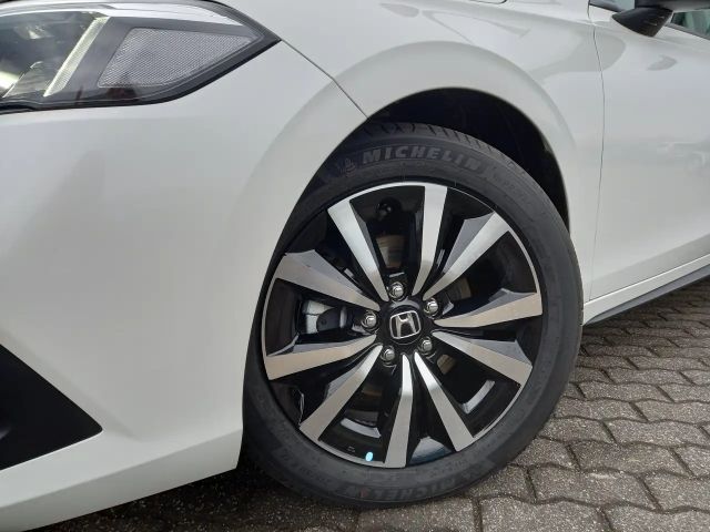 Honda Civic Elegance e:HEV