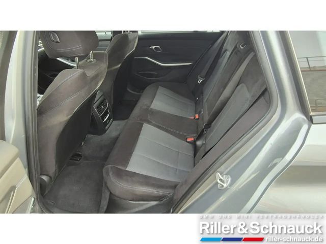 BMW 330 330e M-Sport Touring