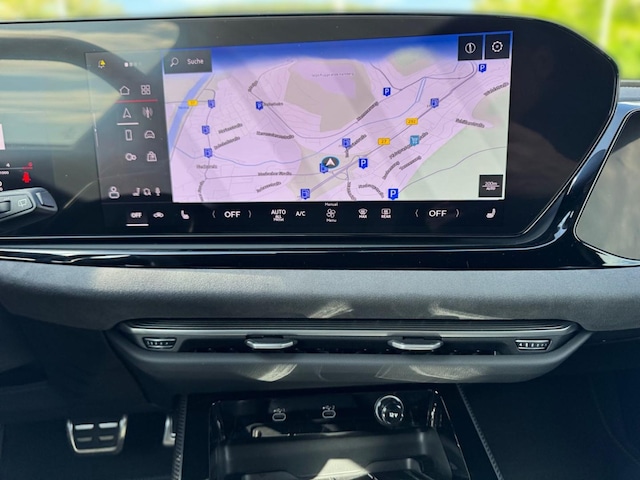 Audi A6 Avant Quattro S-Tronic