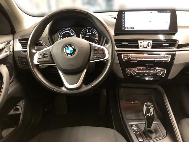 BMW X1 xDrive20i