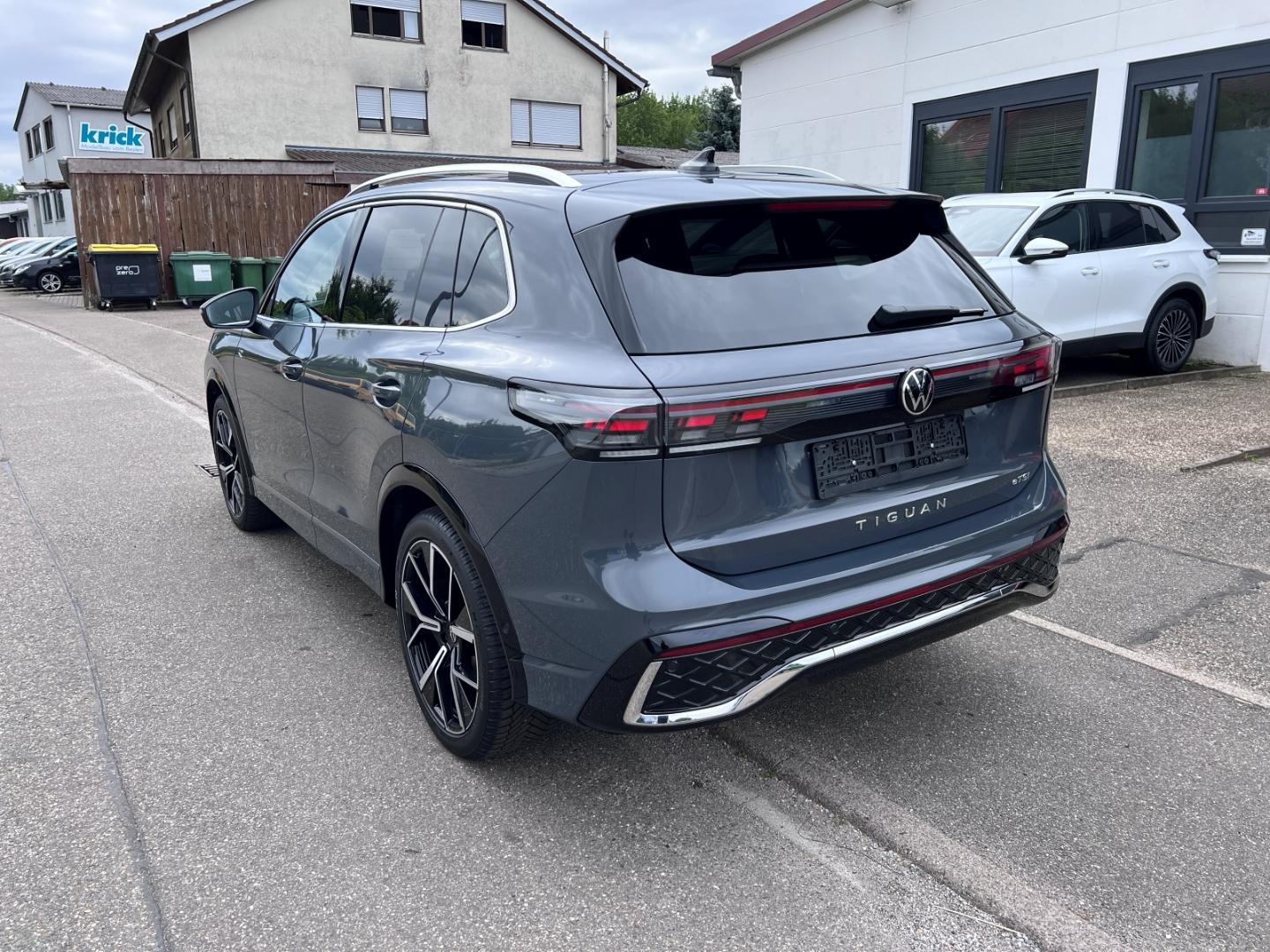Volkswagen Tiguan 1.5 eTSI IQ.Drive R-Line