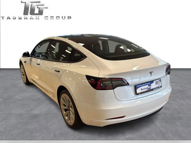 Tesla Model 3 Pano*ACC*WMP*ST-Heiz*R.Cam*Autopilot