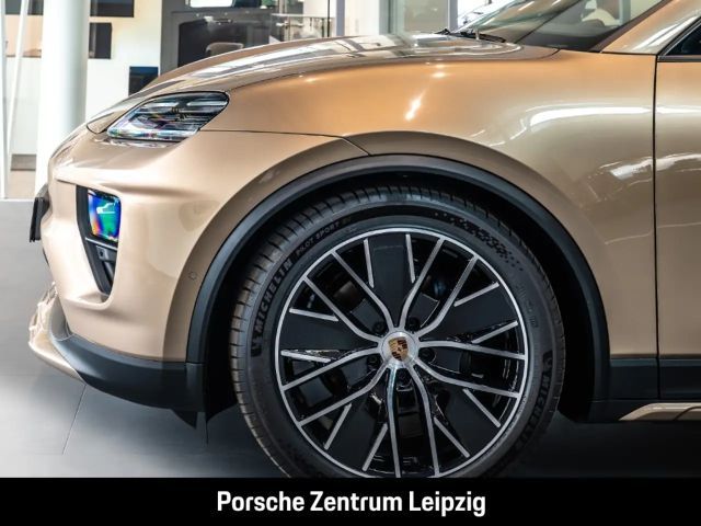 Porsche Macan 4