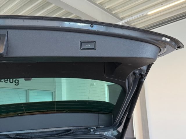 Volkswagen Tiguan 2.0 TDI 4Motion Diebsathlwarn. AHK Pano