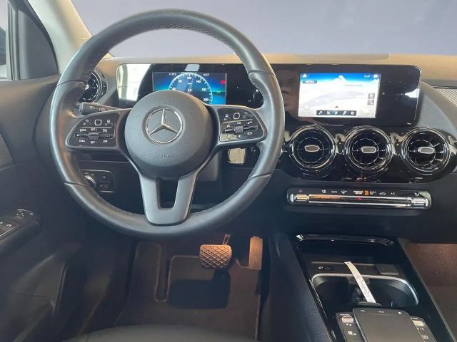 Mercedes-Benz GLA 180 GLA 180 d