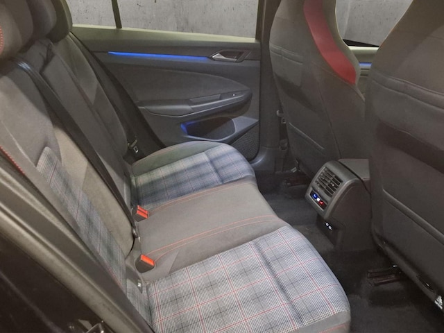 Volkswagen Golf 2.0 TSI DSG GTI