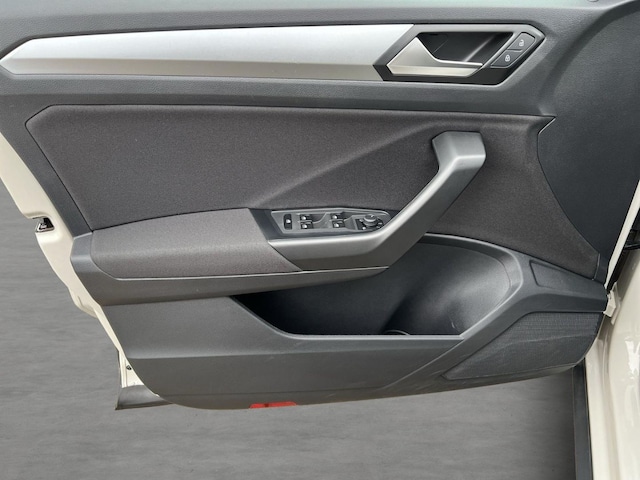 Volkswagen T-Roc 1.5 TSI DSG Life