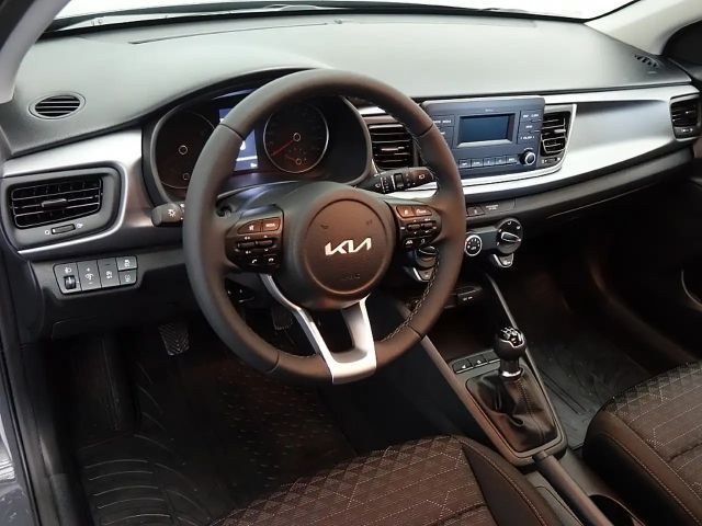 Kia Rio Titan