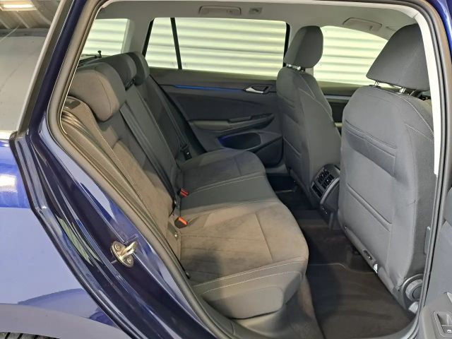 Volkswagen Golf DSG Style Variant