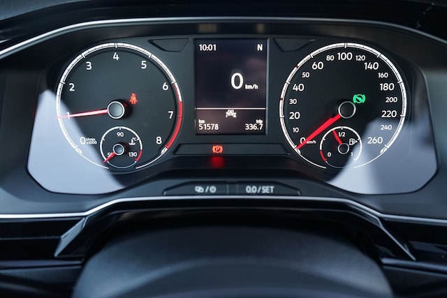 Volkswagen Polo 1.0 TSI Highline R-Line