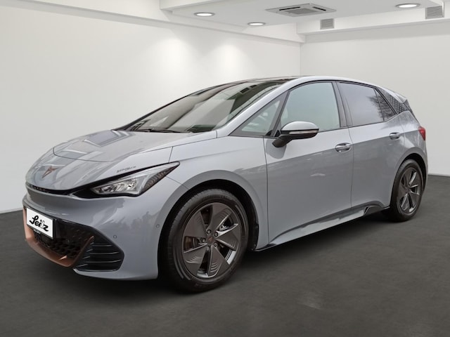 Cupra Born Navi. Rückfahrkamera. Einparkhilfe