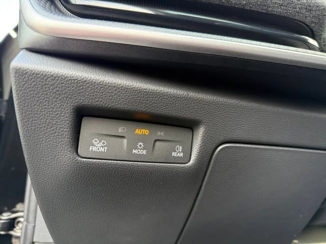 Skoda Superb 2.0 TDI Combi