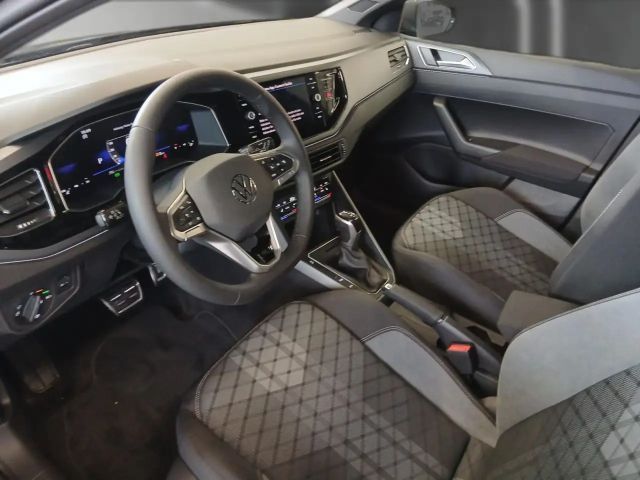 Volkswagen Polo 1.0 TSI DSG R-Line