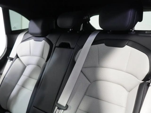 Porsche Taycan 4S Sport Turismo