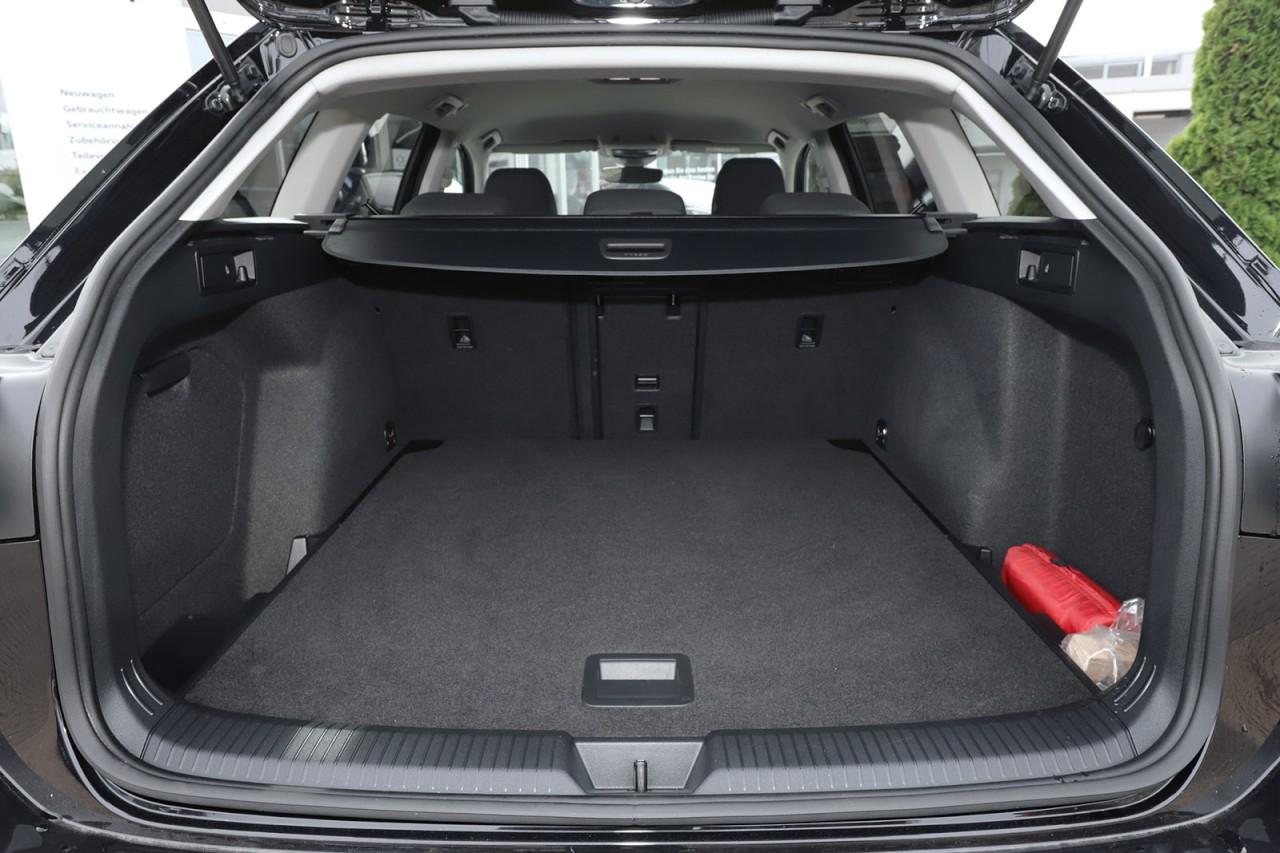 Volkswagen Golf 2.0 TDI DSG Golf VIII Life Variant