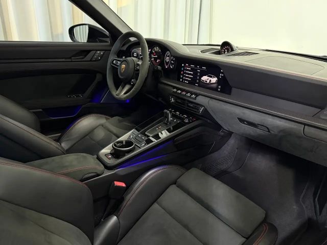 Porsche 911 4 Cabrio GTS Targa
