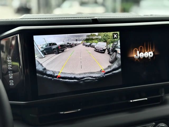 Jeep Wrangler 4xe Sahara