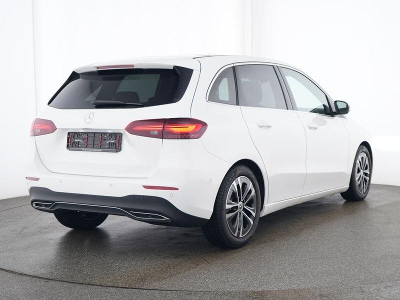 Mercedes-Benz B 180 Progressive Sedan