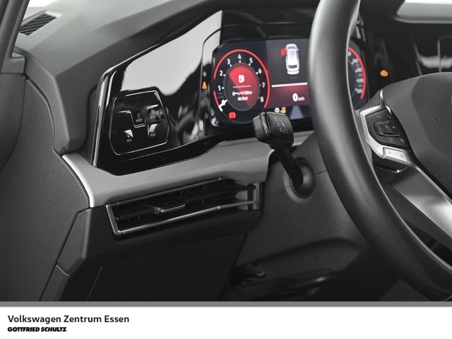 Volkswagen Golf Life Variant