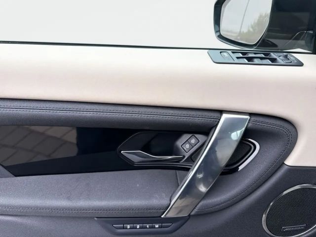 Land Rover Discovery Sport P300e SE