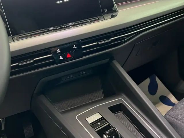 Volkswagen Golf 1.5 TSI Golf VIII Life Variant